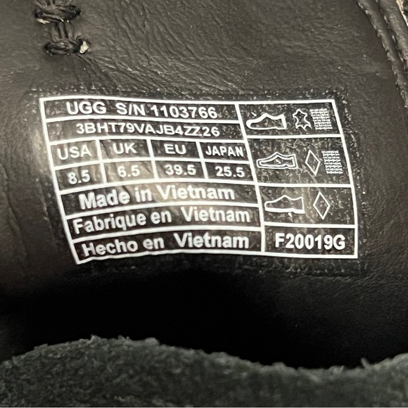 UGG Women's Hazel Waterproof Suede Boot Womens 8.5 Black - Picture 8 of 12